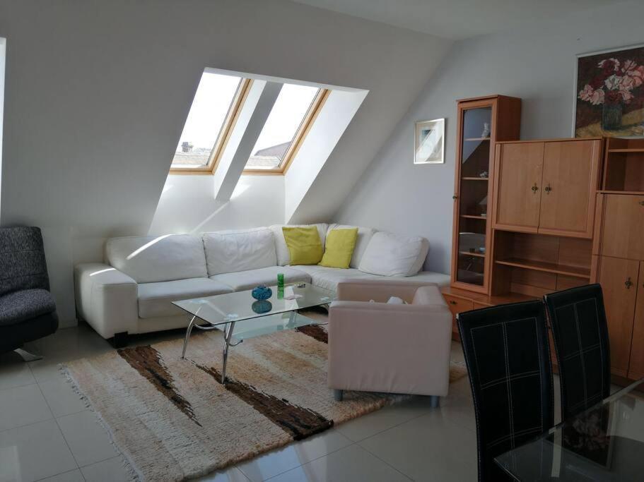 Apartman Natasa 3 Vrsac Ngoại thất bức ảnh